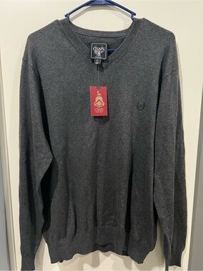 Chaps Men’s Dark Charcoal V-Neck Sweater